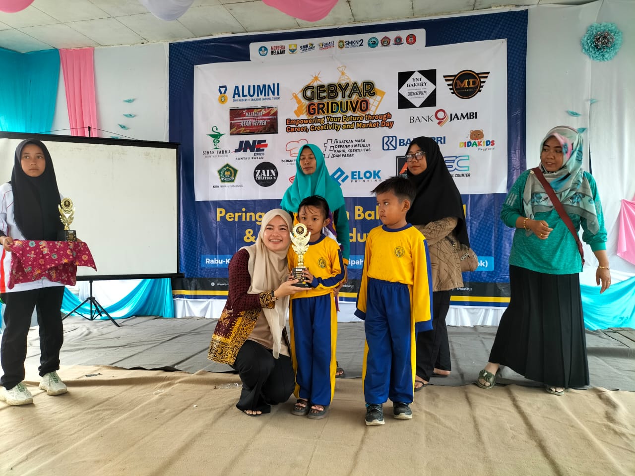 Anak-Anak Berbakat Desa Pemusiran Raih Juara di Gebyar Griduvo SMKN 2 Tanjung Jabung Timur